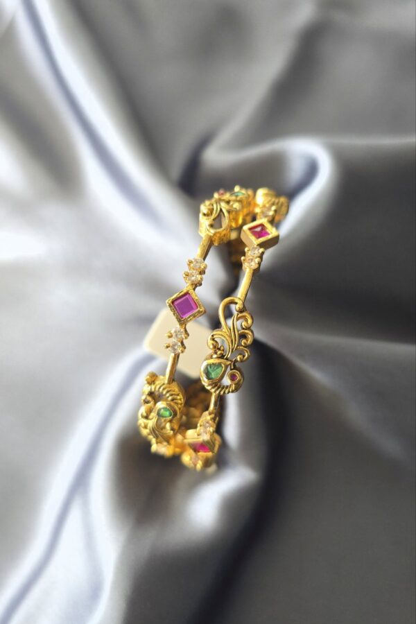 peacock design bangle