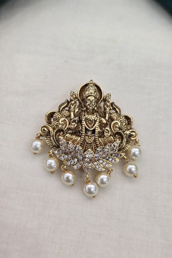 Antique single hair pendant Lakshmi design