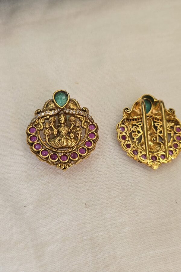 Antique single hair pendant