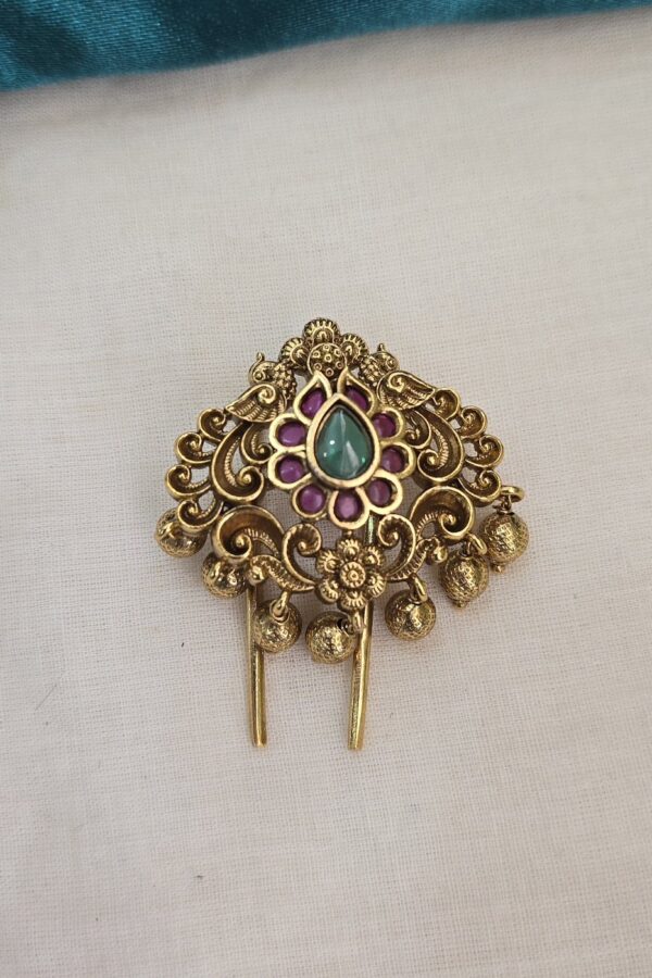 Antique single hair pendant