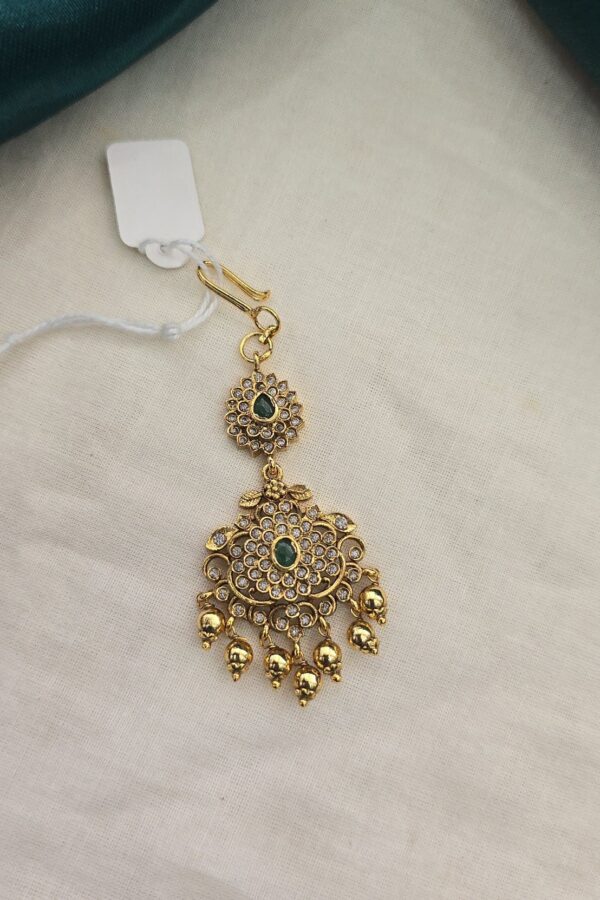 Simple Antique stone tika
