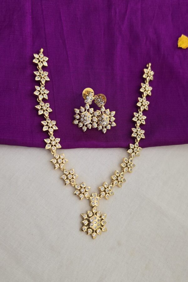 Full white diamond replica minimal set with back chain