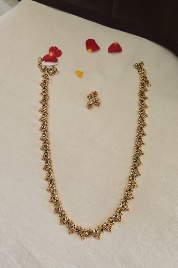 Simple Antique long haram with back chain