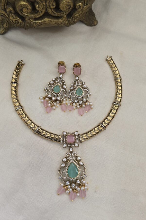 Victorian Kanti style unique neckset with back chain