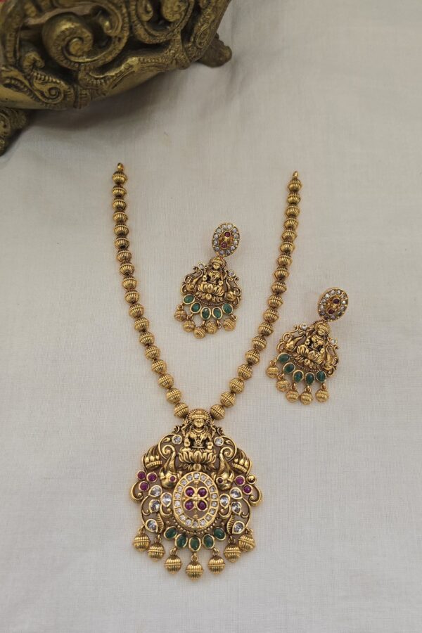 Gold replica antique neckset with back chain