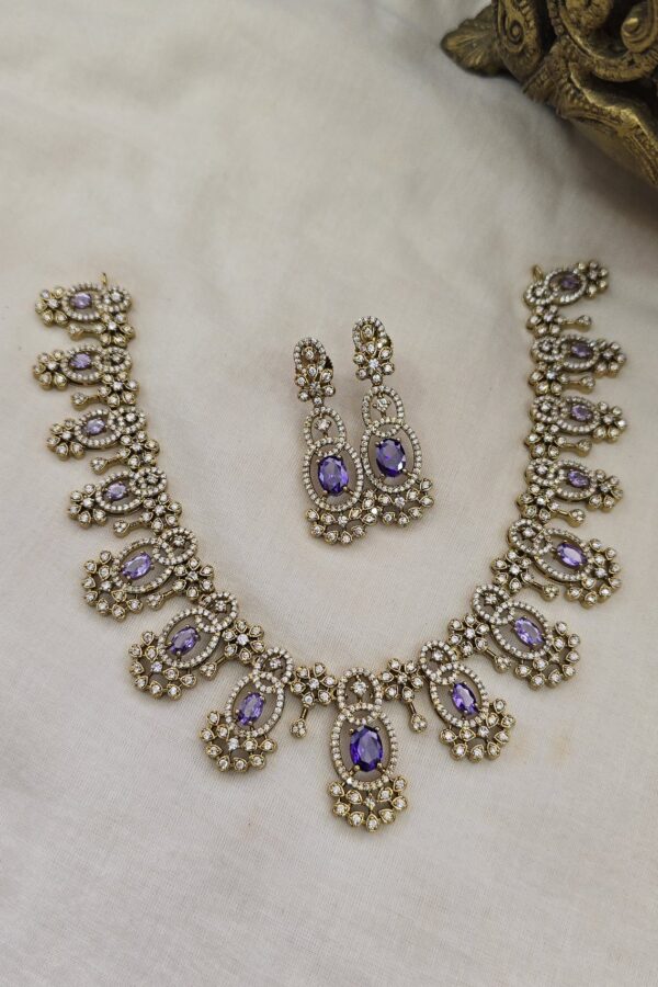 Beautiful Victorian mehandi stone neckset with back chain