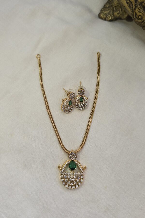 Elegant attigai type neckset with back chain