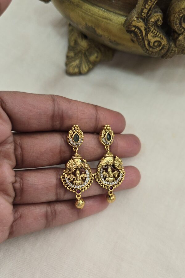 Antique drops