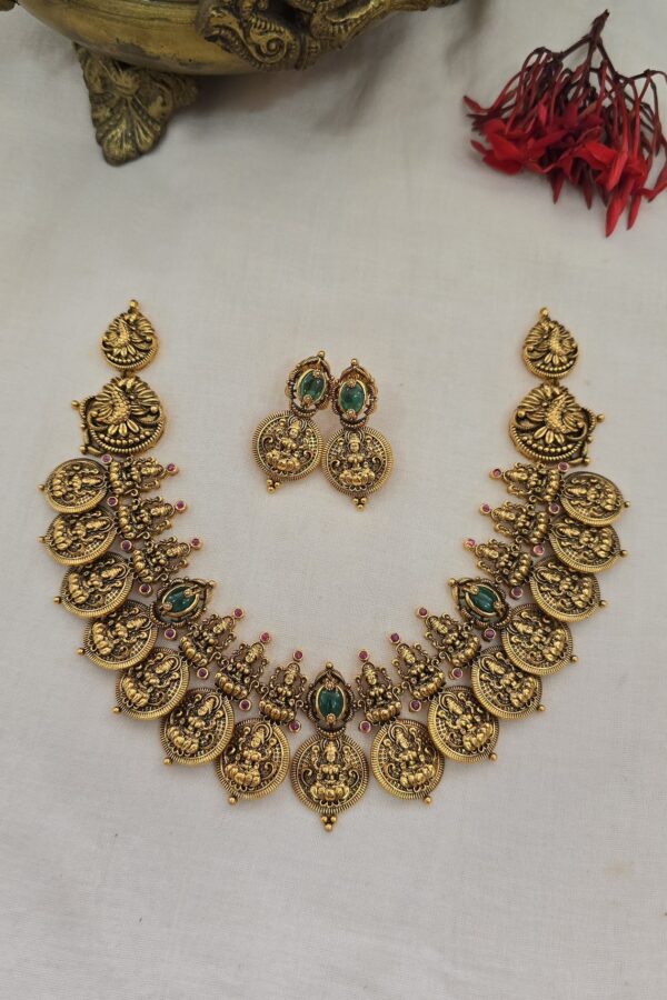 Grand antique kaasu neckset ( Gold replica ) with back chain