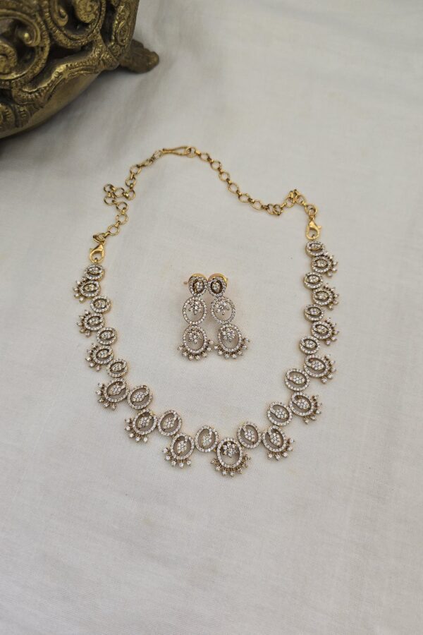 Duamond replica full white stone neckset with back chain