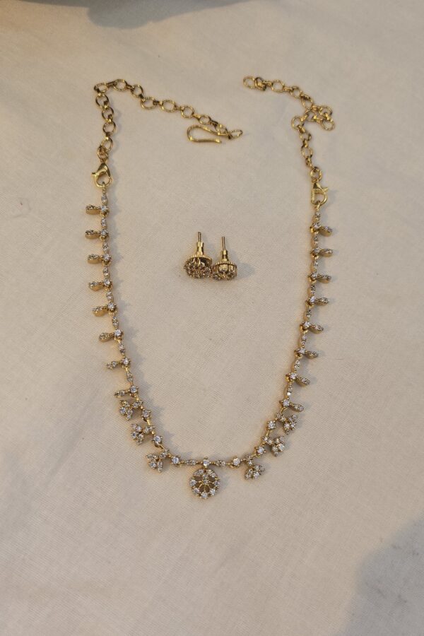 kids minimal full white stone neckset with back chain