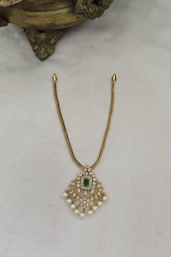 Attigai type neckset with diamond replica pendant with backchain