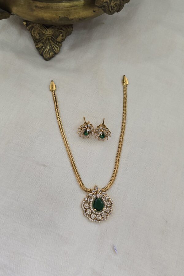Beautiful attigai type neckset with backchain
