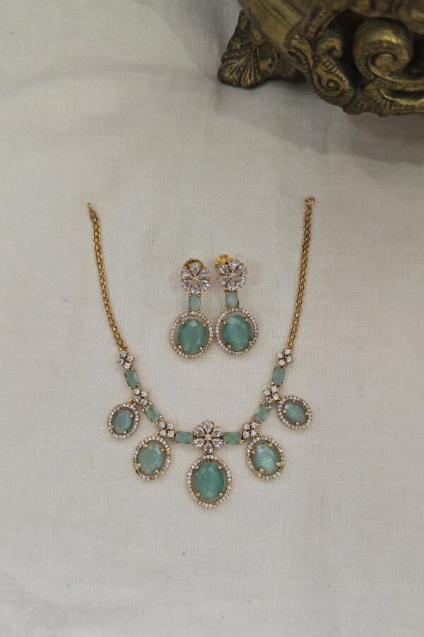 Beautiful mint green neckset with backchain