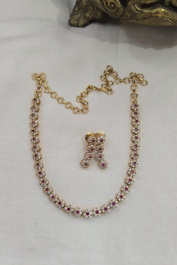 Beautiful stone neckset with backchain